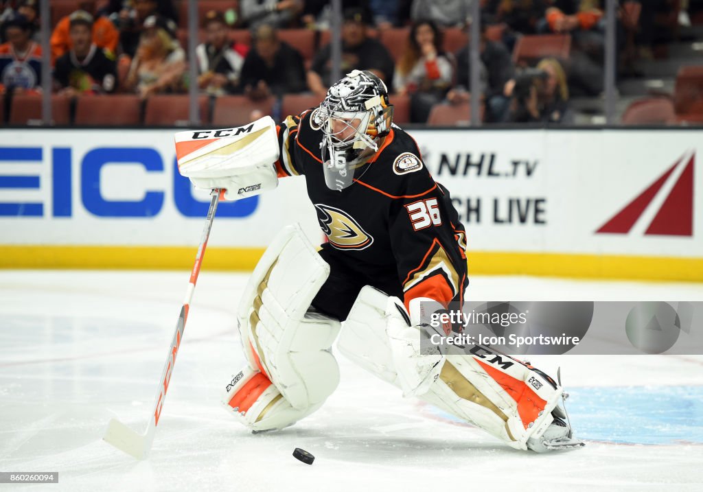 NHL: OCT 09 Flames at Ducks