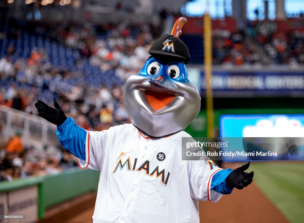 Atlanta Braves v Miami Marlins