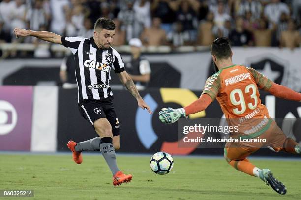 Victor LuisÂ of Botafogo in action during the match between Botafogo and Chapecoense as part of Brasileirao Series A 2017 at Engenhao Stadium on...