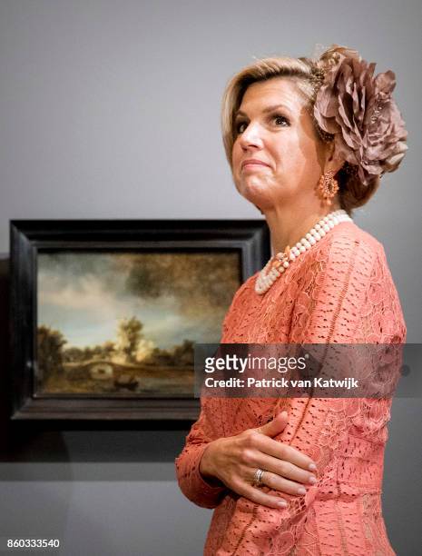 Queen Maxima of The Netherlands visits the Museo Nacional Arte Antiga and the exhibition Rembrandt, Rijksmuseum and Royal Collectionson October 11,...
