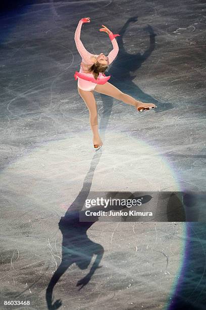 Rachael Flatt of the US performs during the ISU World Team Trophy 2009 Gala Exhibition at Yoyogi National Gymnasium on April 19, 2009 in Tokyo, Japan.