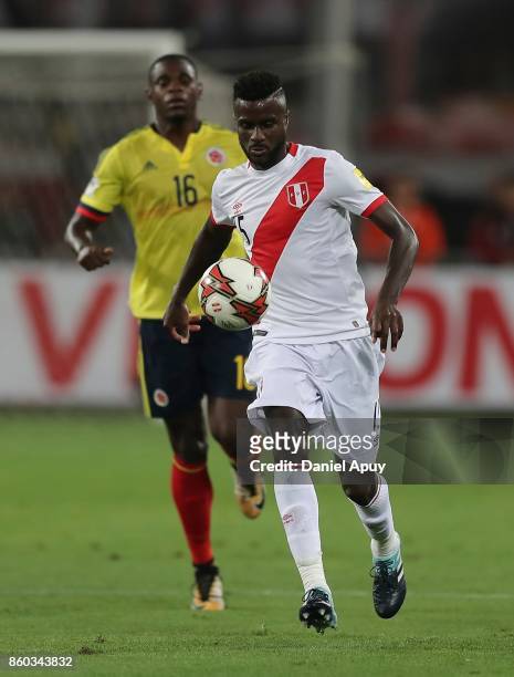 Christian Ramos of Peru and Duvan Zapata of Colombia fight for the ball during a match between Peru and Colombia as part of FIFA 2018 World Cup...