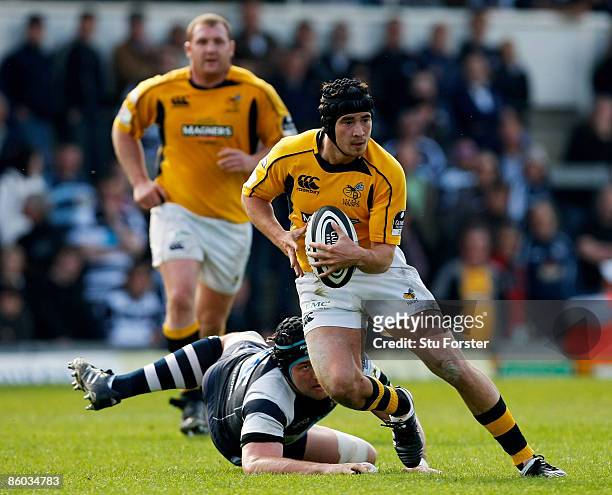 Wasps fly half Danny Cipriani runs through the Bristol defence during the Guinness Premiership match between Bristol and Wasps at The Memorial...