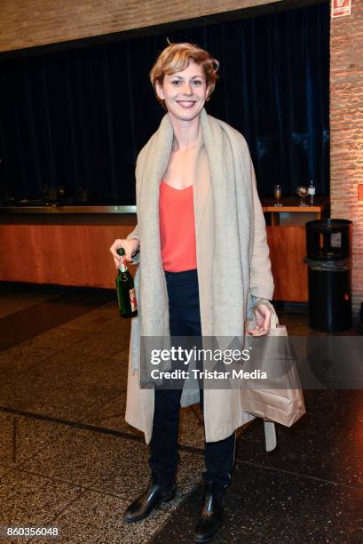 Katharina Schlothauer attends the Premiere 'Vorwaerts immer' at Kino International on October 11, 2017 in Berlin, Germany.