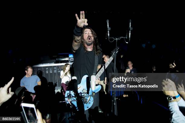 Foo Fighters perform on stage during the iHeartRadio Foo FAnthem Show at The Anthem on October 11 2017 in Washington, DC.