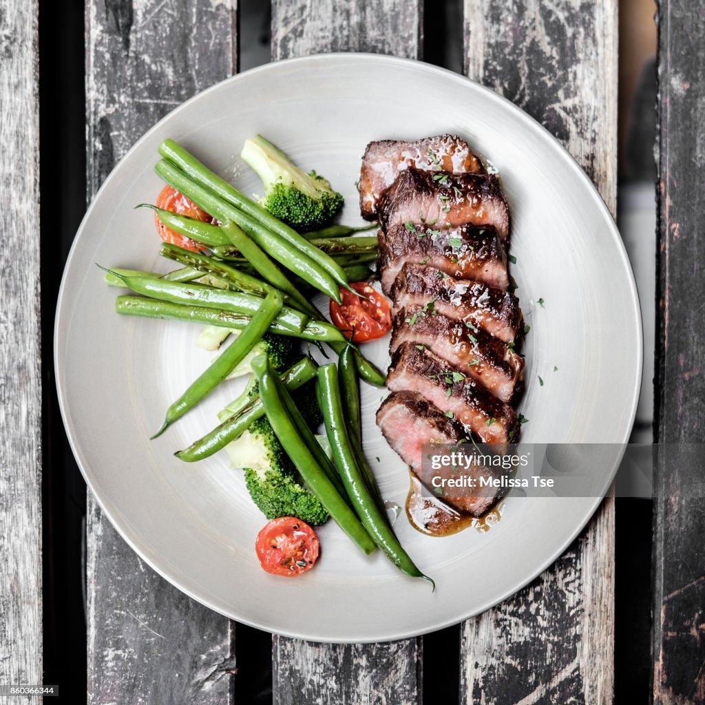 Slow-Cooked Beef Short Ribs with Vegetables