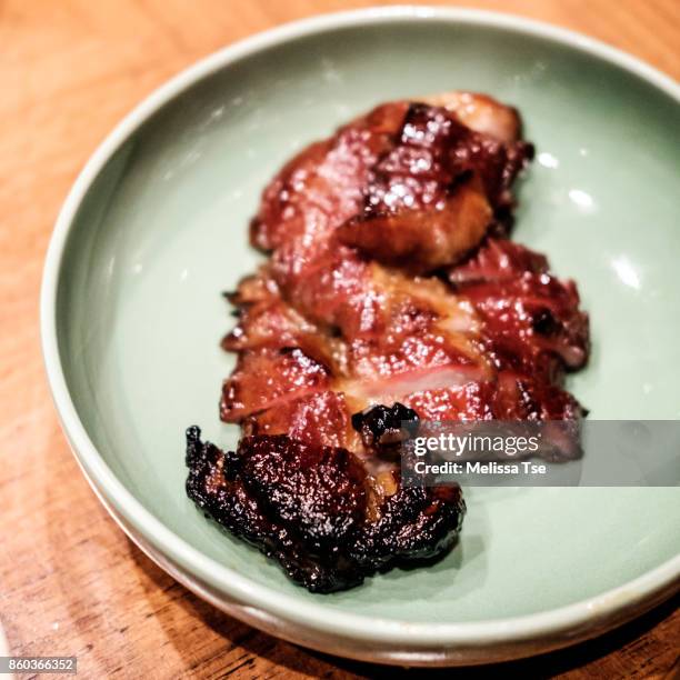 cantonese barbecue pork - char siu pork stock-fotos und bilder