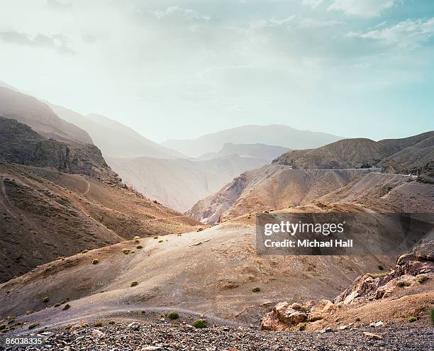 tizi-n-test, high atlas mountains, morocco - atlas mountains morocco stock pictures, royalty-free photos & images