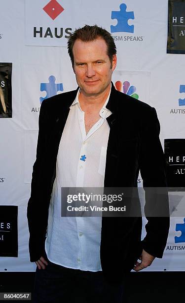 Actor Jack Coleman attends the "Heroes For Autism" charity auction and concert benefitting Austism Speaks on April 19, 2009 in Los Angeles,...