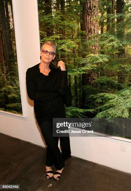 Jamie Lee Curtis attends Alexandra Hedison's "ITHAKA" opening at Month Of Photography LA at Frank Pictures Gallery on April 4, 2009 in Santa Monica,...