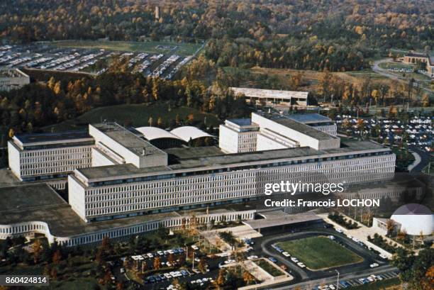 Le siège des services de renseignements américains, la CIA, circa 1980 à Langley, VA.