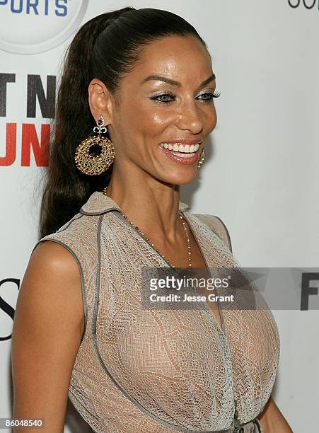 Nicole Mitchell Murphy arrives at the Los Angeles premiere of "Tyson" at the Pacific Design Center on April 16, 2009 in West Hollywood, California.