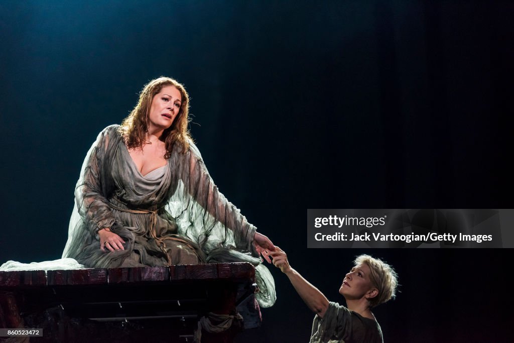 Radvanovsky & DiDonato In 'Norma'