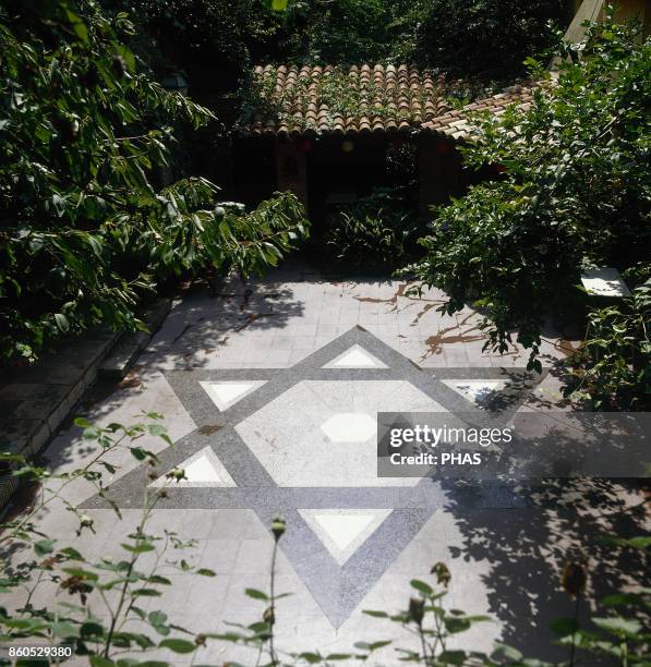 Spain Jewish Rabbi 1,140 Jews In Spain Stock Photos, High-Res Pictures, and Images - Getty ...