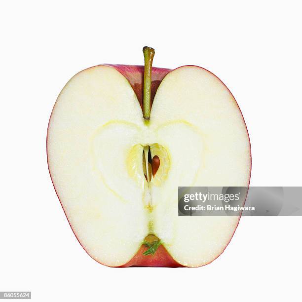 halved apple - slice stockfoto's en -beelden