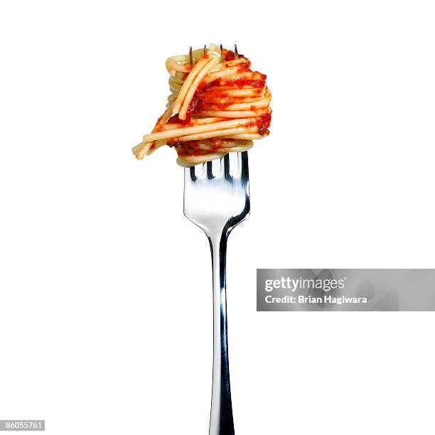 fork and spaghetti - tomatensaus stockfoto's en -beelden