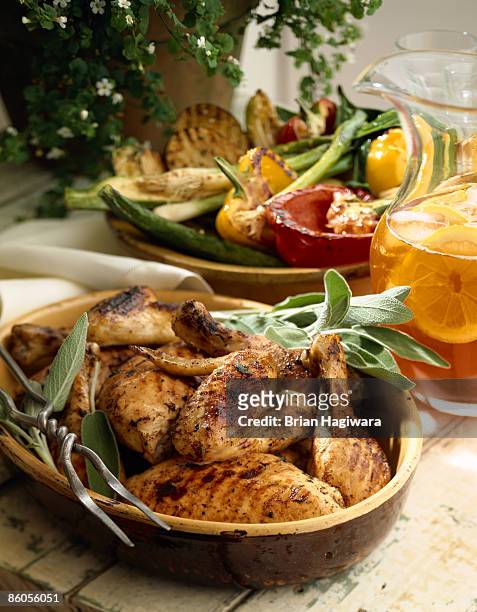 grilled chicken and vegetables - grilled chicken stock-fotos und bilder