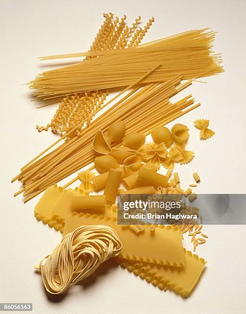assortment of dried pasta - orzo pasta fotografías e imágenes de stock