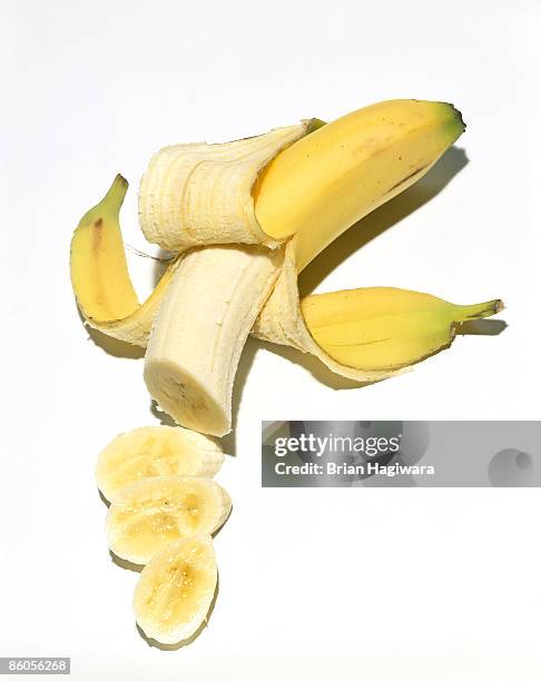 sliced banana - banana stock pictures, royalty-free photos & images