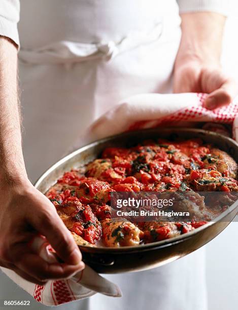 chicken cacciatore with tomatoes - tomato sauce stock pictures, royalty-free photos & images