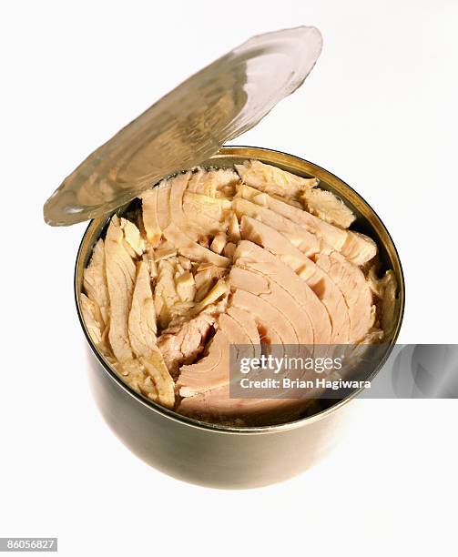 can of tuna with open lid - tuna stockfoto's en -beelden