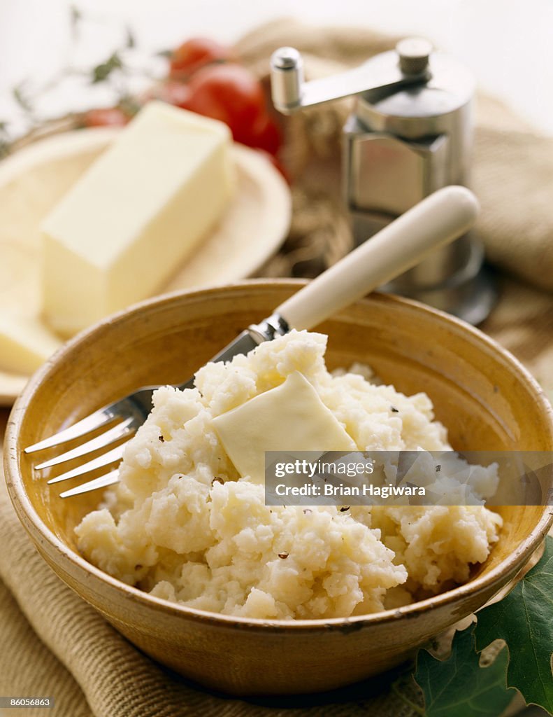 Bowl of mashed potatoes