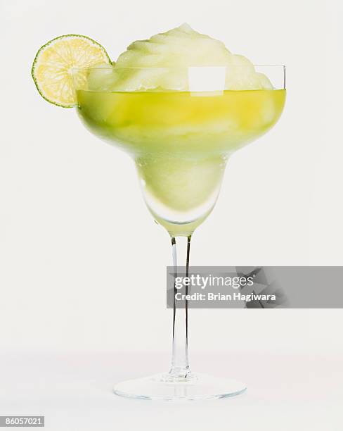 frozen lime margarita - マルガリータ ストックフォトと画像