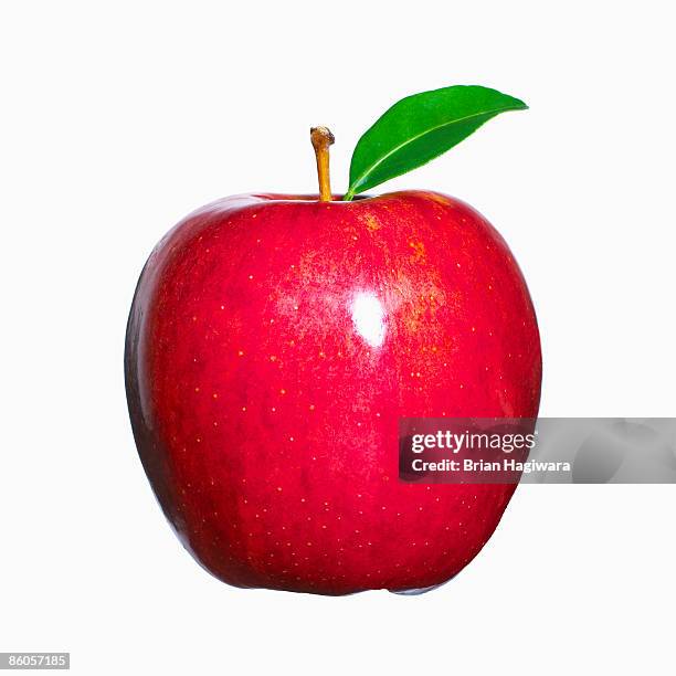 ripe apple - red apple stock pictures, royalty-free photos & images