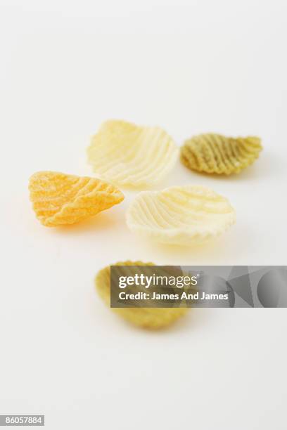 organic vegetable chips - vegetable chips stock pictures, royalty-free photos & images