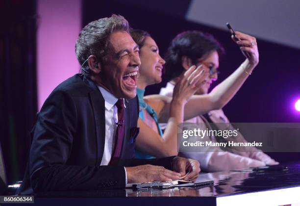 Johnny Lozada and Bianca Marroquín at Mira Quien Baila Week 4 at Univision Studios on October 8, 2017 in Miami, Florida.