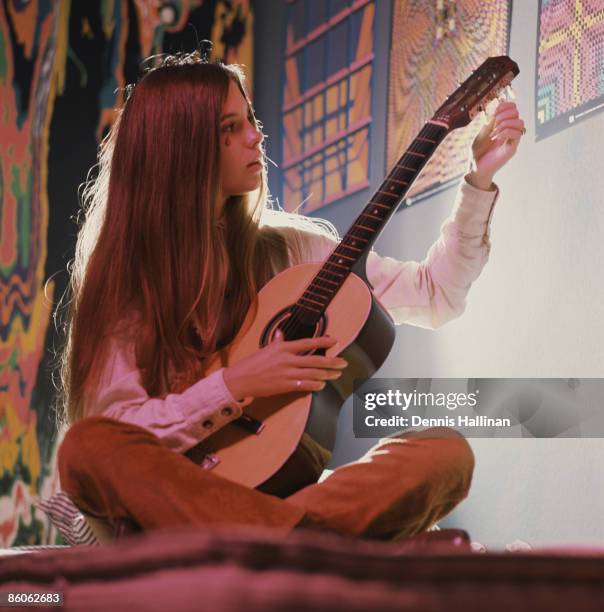 Hippy Instruments Hippie Instruments Photos and Premium High Res Pictures - Getty Images