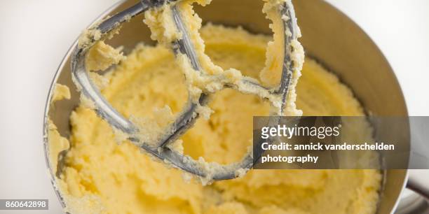 bowl kitchen machine with butter mixed with granulated sugar. - köksvåg bildbanksfoton och bilder