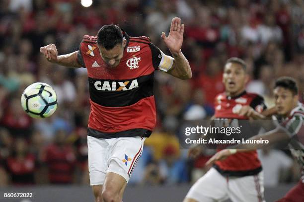 Rever of Flamengo head the ball to score a goal during the match between Flamengo and Fluminense as part of Brasileirao Series A 2017 at Maracana...