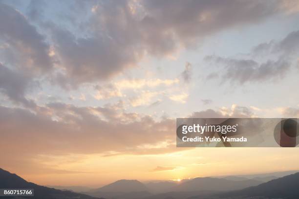 clouds typologies - cloudscape during sunset - romantic sky stock pictures, royalty-free photos & images