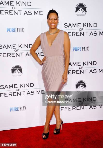 Actress Daphne Wayans attends Same Kind Of Different As Me Premiere on October 12, 2017 in Los Angeles, California.