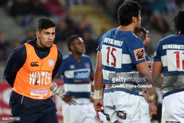All Black Rieko Ioane runs the water during the round nine Mitre 10 Cup match between Auckland and Canterbury at Eden Park on October 13, 2017 in...