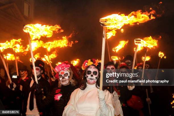 lewes bonfire night - bonfire stock pictures, royalty-free photos & images