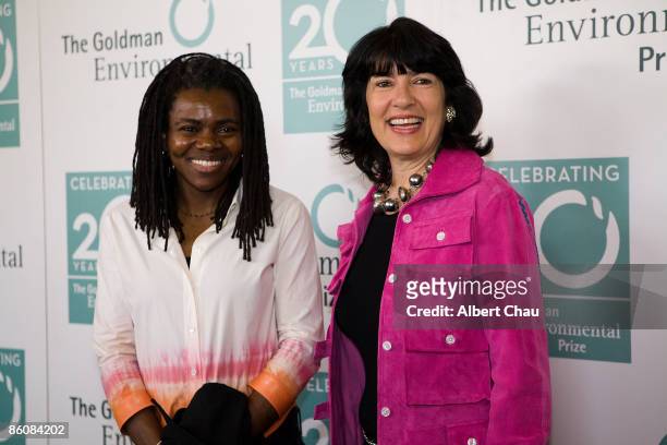 Singer Tracy Chapman and Journalist Christiane Amanpour arrives at the 2009 Goldman Environmental Prize Ceremony held at San Francisco War Memorial...