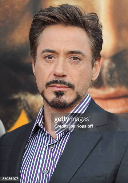 Rd Jr Actor Robert Downey Jr. arrives at the Los Angeles Premiere