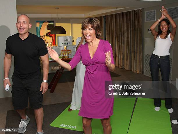 Trainer Harley Pasternak, Lisa Renna, Keisha Whitaker and attends the Wii Fit Moms event hosted by Garcelle Beauvais Nilon and Harley Pastern at the...