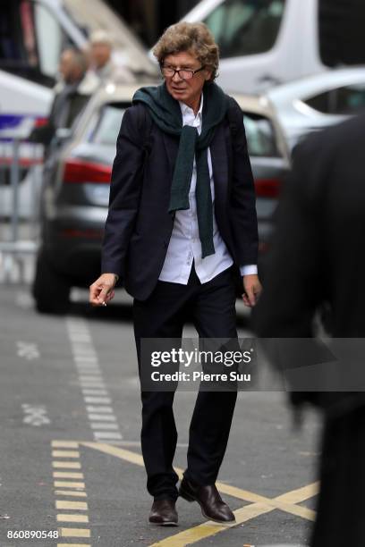 Etienne Chatiliez arrives at Jean Rochefort's Funeral At Eglise Saint-Thomas D'Aquin on October 13, 2017 in Paris, France.