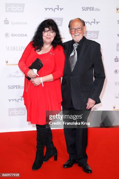 Herbert Koefer and his wife Heike Koefer attend the Goldene Henne on October 13, 2017 in Leipzig, Germany.