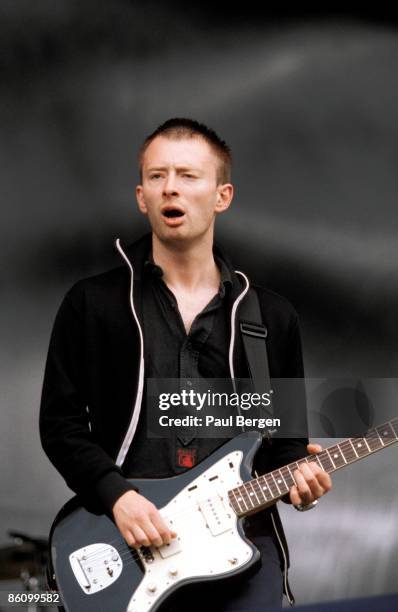 Photo of RADIOHEAD and Thom YORKE, Thom Yorke performing live onstage, playing Fender Jazzmaster