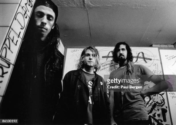 Photo of NIRVANA; L-R: Dave Grohl, Kurt Coabin, Krist Novoselic - posed, group shot