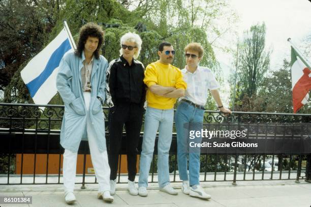 Photo of QUEEN and Brian MAY and Roger TAYLOR and Freddie MERCURY and John DEACON, Posed group portrait L-R Brian May, Roger Taylor, Freddie Mercury...