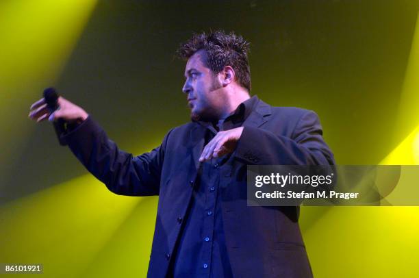 Photo of Laith AL-DEEN; Laith Al Deen performing live on stage at the Tollwood Festival