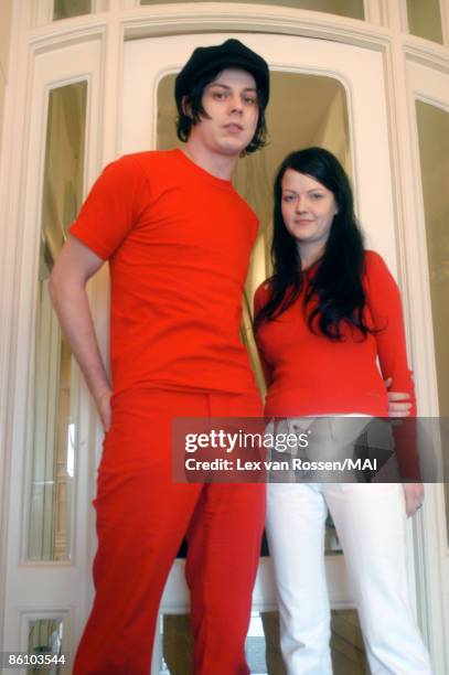 Photo of Meg WHITE and Jack WHITE and WHITE STRIPES; Posed portrait of Jack and Meg White