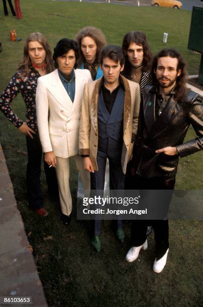Photo of ROXY MUSIC; L-R: Paul Thompson, Bryan Ferry, Eddie Jobson, Andy Mackay, Sal Maida, Phil Manzanera - posed, group shot