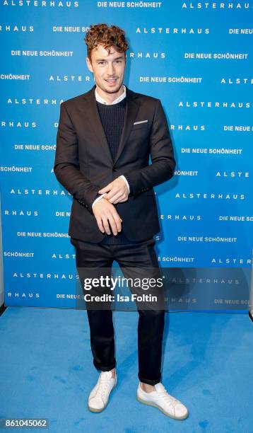 Model Simon Lohmeyer during the Alsterhaus Beauty Opening 'Die Neue Schönheit' on October 13, 2017 in Hamburg, Germany.