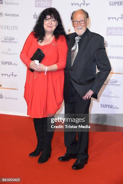 Herbert Koefer and his wife Heike Knochee attend the Goldene Henne on October 13, 2017 in Leipzig, Germany.